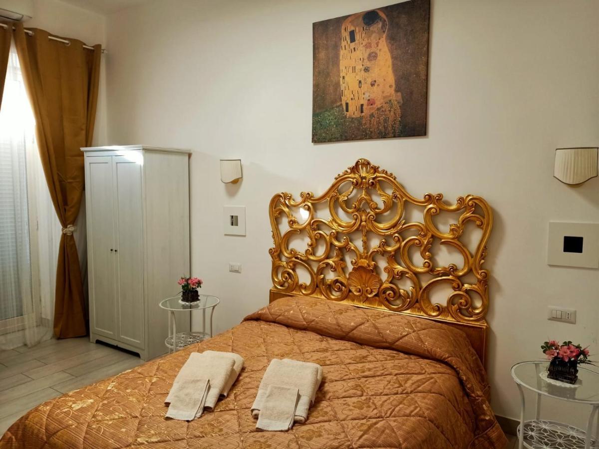 Bed and Breakfast Domus San Biagio 14 Neapel Exterior foto